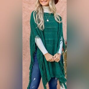 PULLOVER FRINGE PONCHO KNIT WOMEN'S HUNTERGREEN
